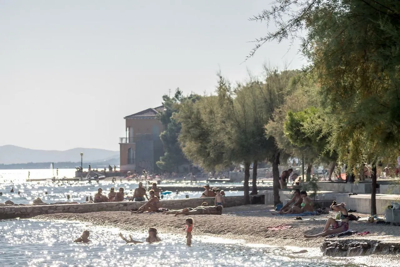 Apartment Red Rose Kastela