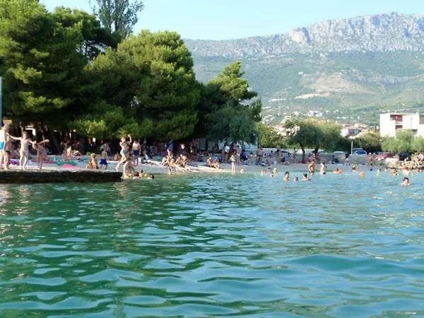 Apartment Red Rose Kastela
