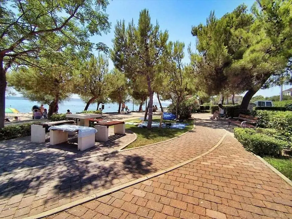 Apartment Red Rose Kastela Croatia